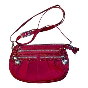 Brighton Red Twister Go Go Crossbody Nylon Bag Purse/Handbag Clutch